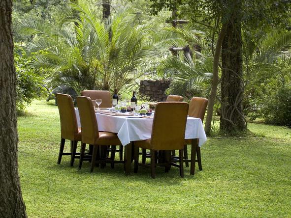 Exeter Dulini Private Game Lodge - Dining 